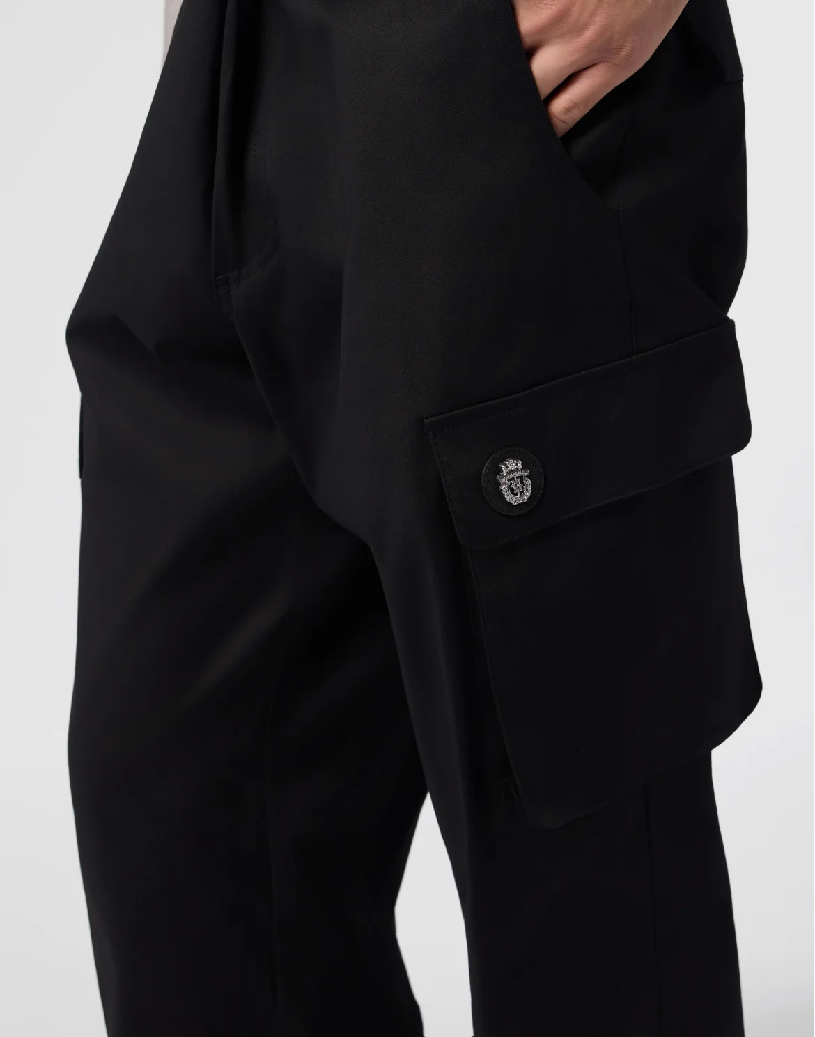 Gabardine Cargo Trousers, цвет: Черный