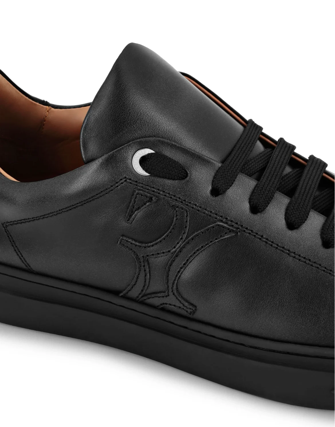 Leather Lo-Top Sneakers, цвет: Черный