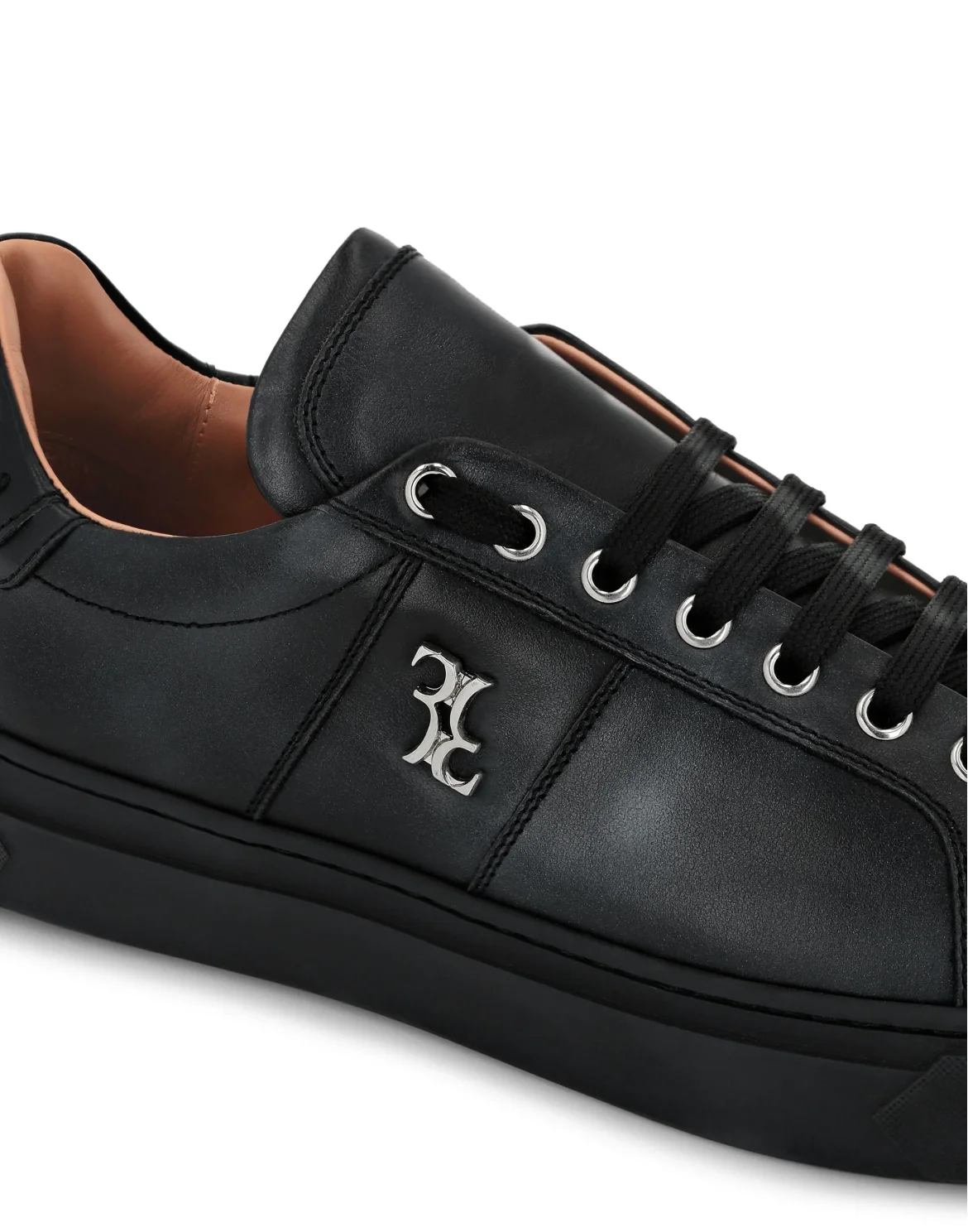 Leather Lo-Top Sneakers, цвет: Черный