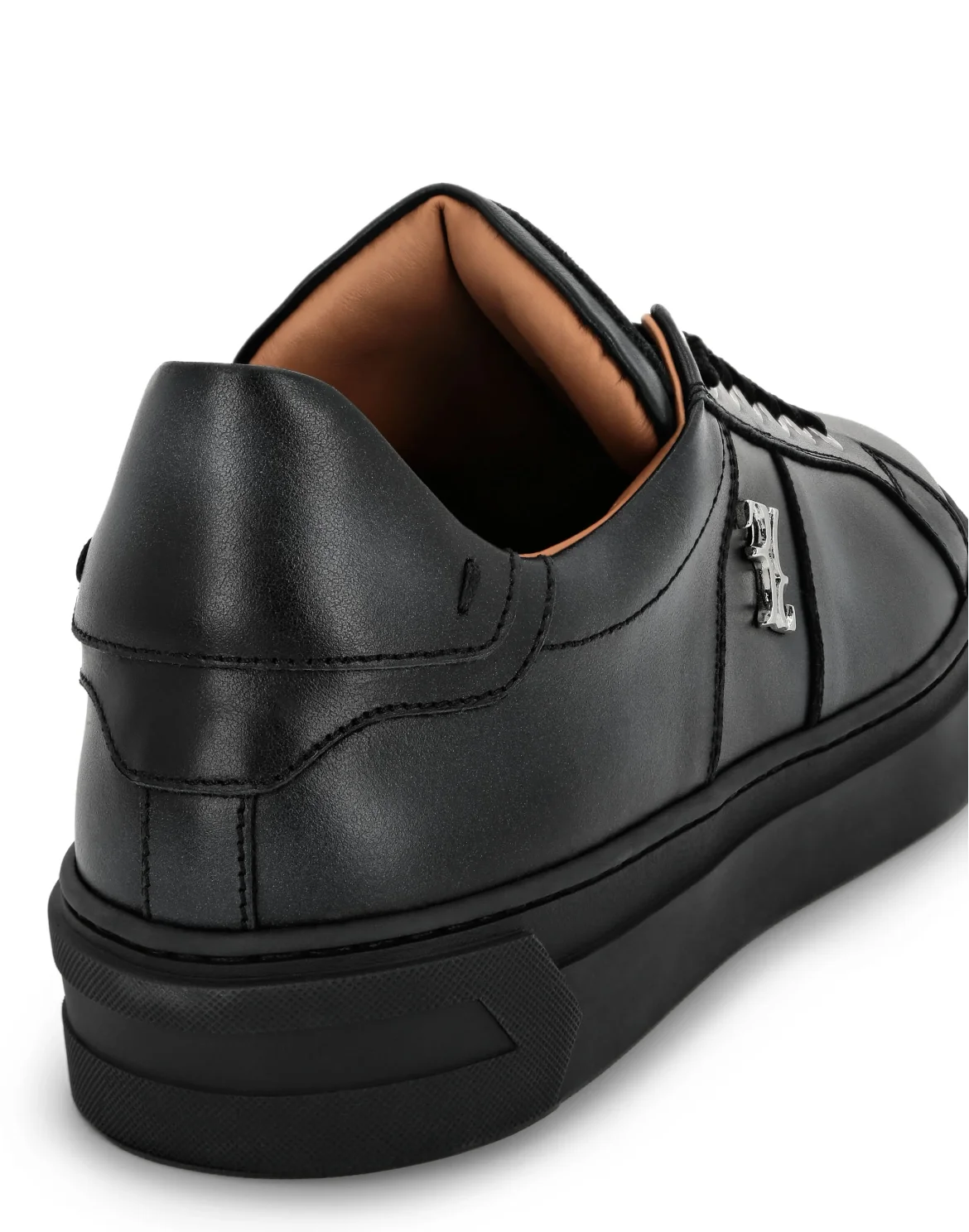 Leather Lo-Top Sneakers, цвет: Черный