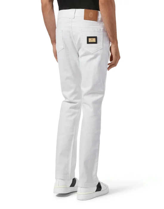 Regular fit Statement