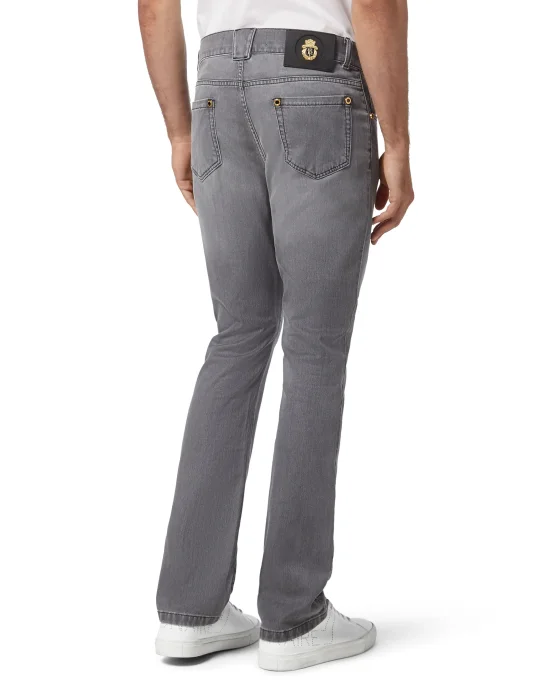 Regular fit Statement