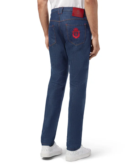 Slim Fit Crest