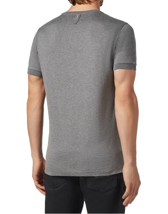 T-shirt V-Neck SS Lion